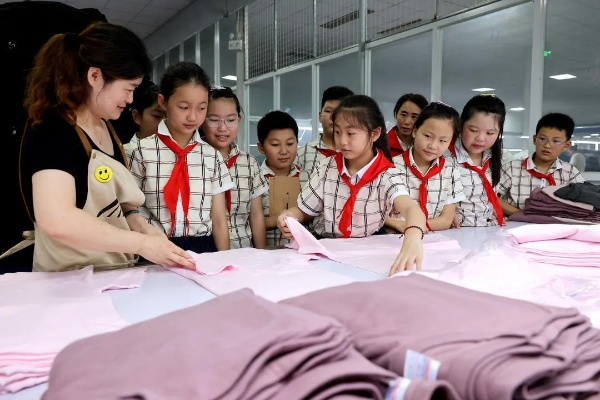 纺织厂小学的联系方式