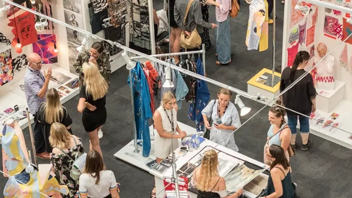 The Global Trends and Challenges in the Fashionable Textile Market