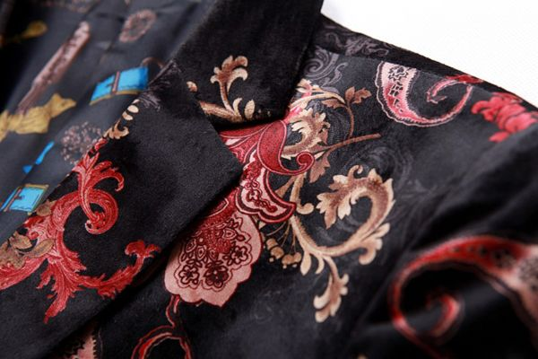 The Richness of Han Textiles:A Multifaceted View