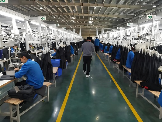 The New Dawn of Textile Factory 纺织厂新光