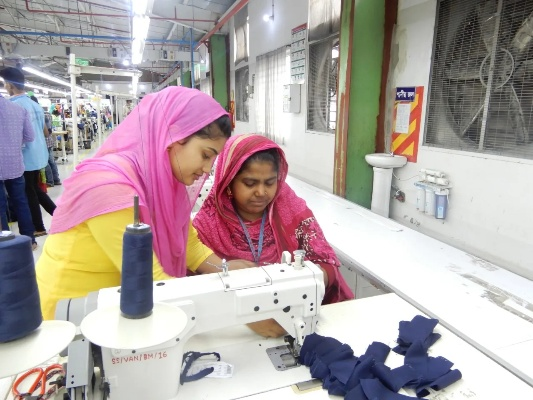 Exploring the Wonders of Knotty Knitting at the Cotton-Tie Factory