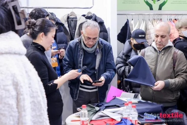 Exporting Textiles Through the施展才华