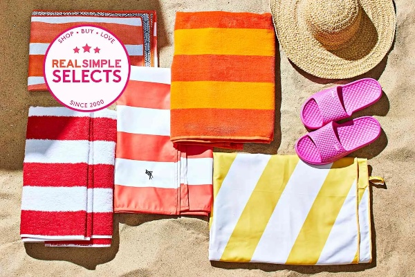 The Fabric of the Sand:Defining Beach Towels as Textiles