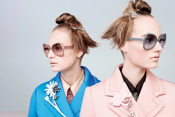 Fashion Brands Advertising Images Collection