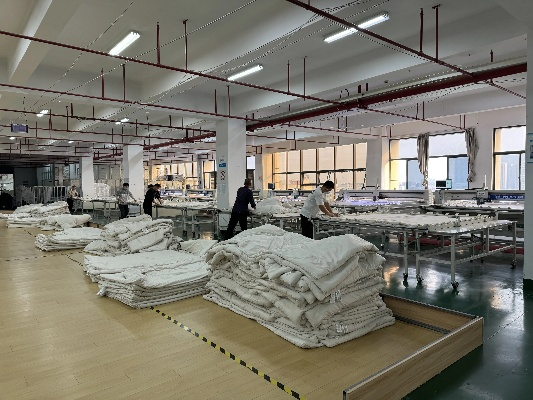 居梦家纺织品厂的探索与体验