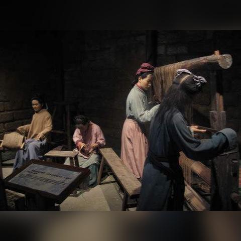 南京纺织品牌女装定制价格解析