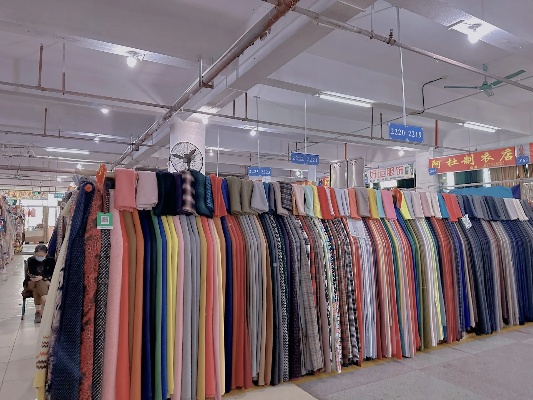 广州市文莱纺织品批发市场探访