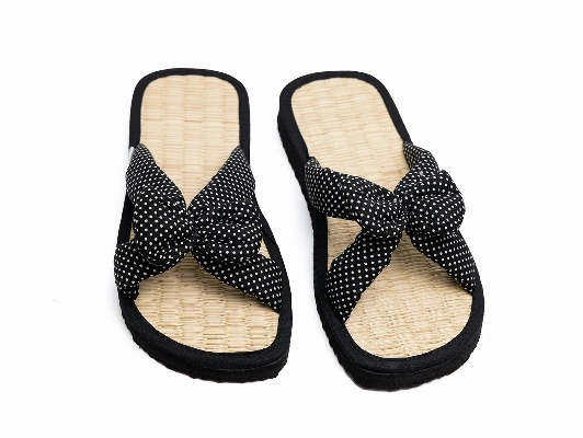 Defining the Fabric of Sandals:A Comprehensive Guide to Beach Footwear