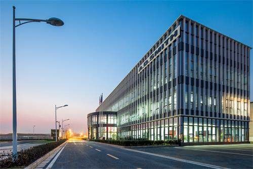 The Global Fabrics Exhibition:A Visual Journey through Textile Innovation