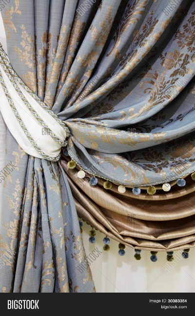 The Beauty of Textile Curtain Beading Accoutrements