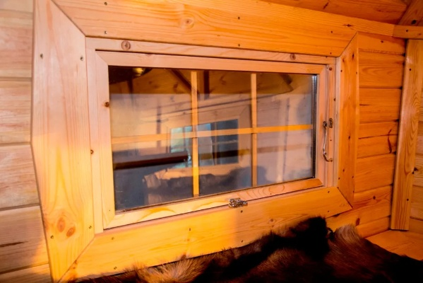 Choosing the Perfect Color for Your Wooden Cabin