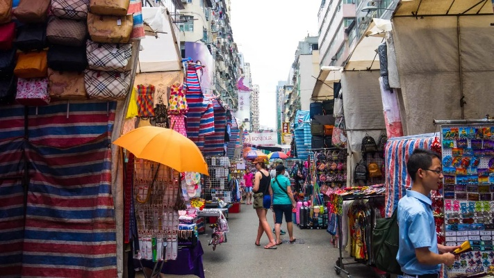 The Wenchang Hongfeng Street Textile Wholesale Market