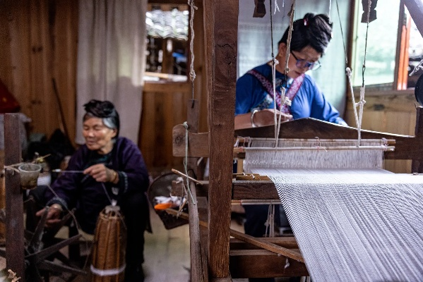 The Story of Yang Zhirong Textiles