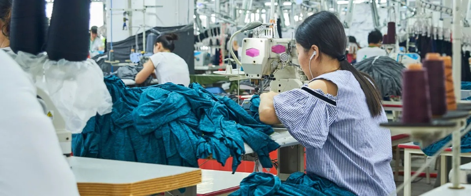 The Women of Wujiang Textile Factory:A Glimpse into Their Lives