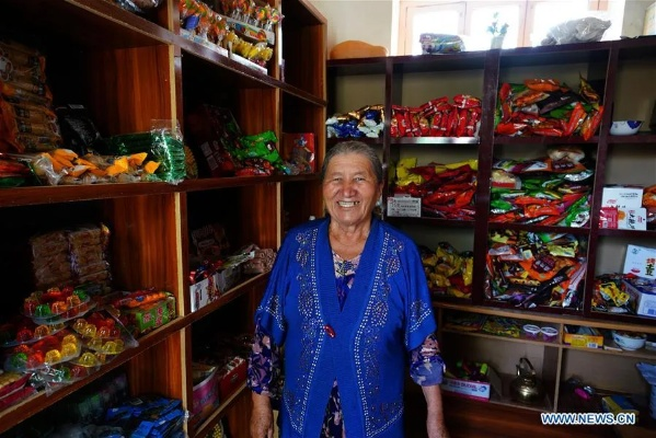 The Story of the Peaceful Villages Textile Wholesale Shop in Pingwu Town