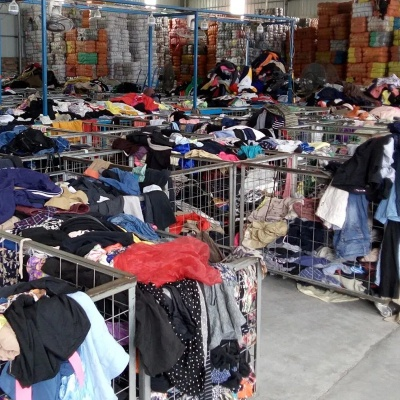 The Dynamics of Chongqing Handcrafted Textile Market