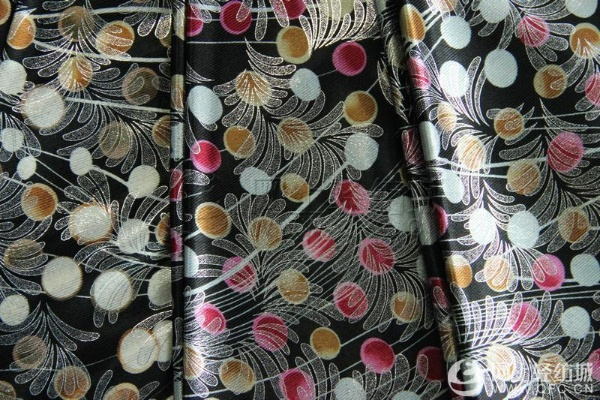 The Story of the Annual Delight in Textiles from 年年祥纺织品