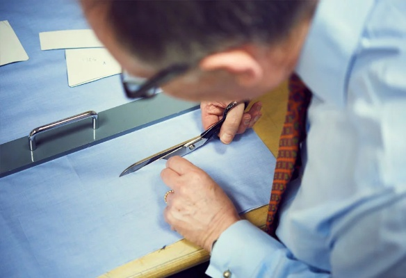 Cutting Fabrics with the Right Tools