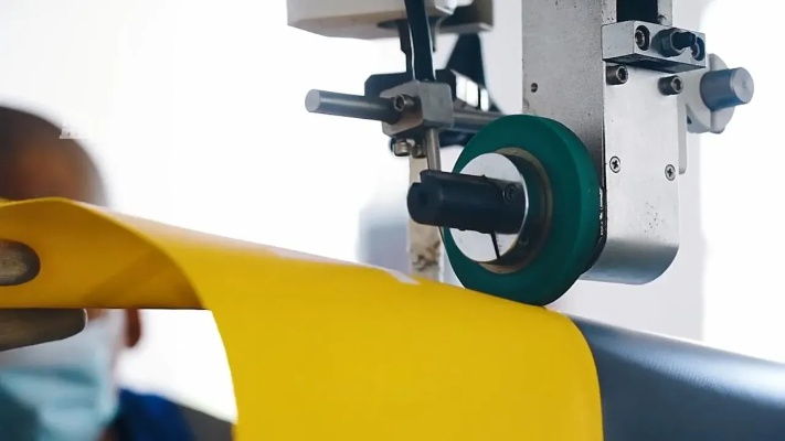 Cutting Fabrics with the Right Tools