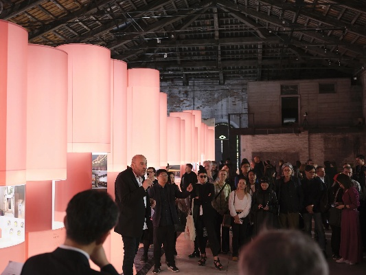 Exploring the World of Creative Textiles:A Visual Journey through Exhibitions