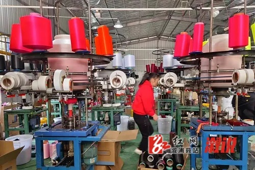 The Story of a Textile Powerhouse in Hunan Province 湖南溆浦纺织品公司