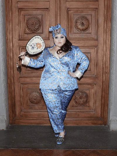 The Fashionable Life of the纺织厂胖妹