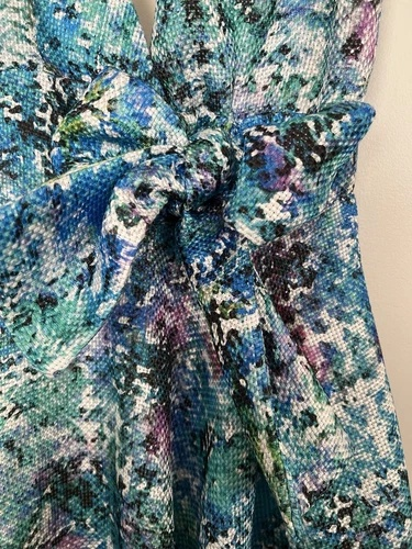 The Dynamic World of Lana Textiles