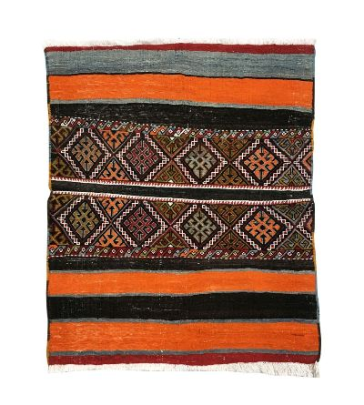 Embracing the Joy of Traditional Weaving with Bai Fu Tu Lin Textiles