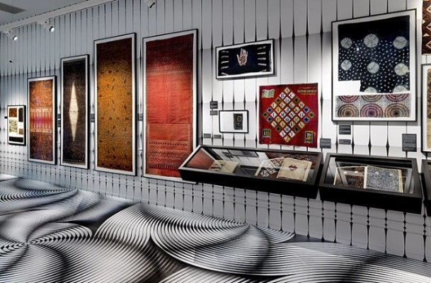 The Interplay of Textiles in Exquisite Design Spaces