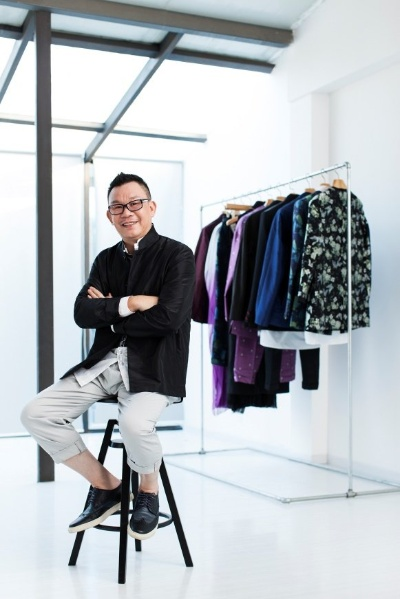 The Journey of Fashion:The Story of 徐兄弟服装纺织品