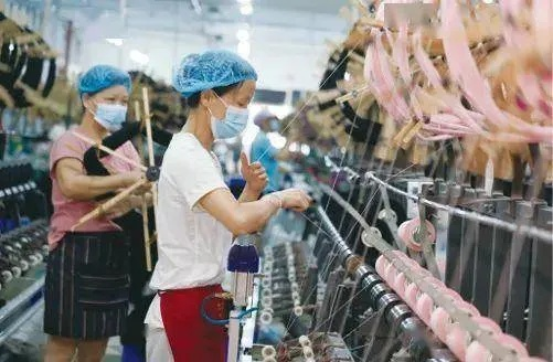 依卡星纺织品厂，高质量与创新的纺织品制造之旅