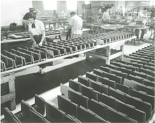 The Story of the 正联纺织厂，先进的纺织技术与卓越品质的见证