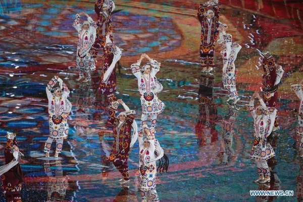 The Art of Fabrication:A Journey into the World of Huaerz Dances