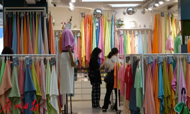 西宁纺织品牌女装购物指南