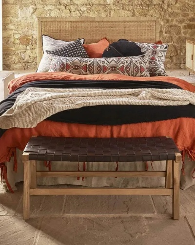 The Art of Crafting Comfortable Bed Linens in Qingdao